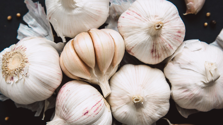 garlic bulbs and cloves