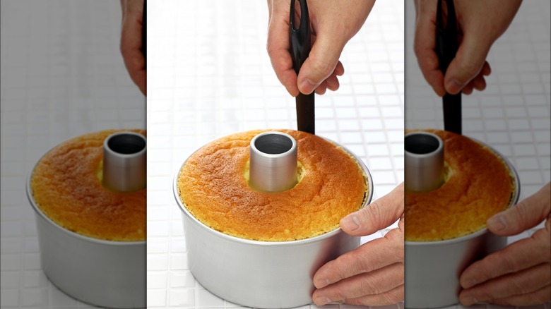 Butter knife cake pan