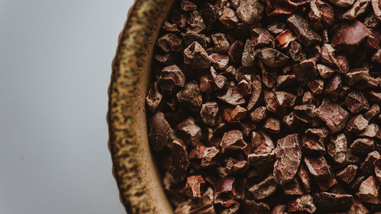 bowl of cocoa nibs﻿