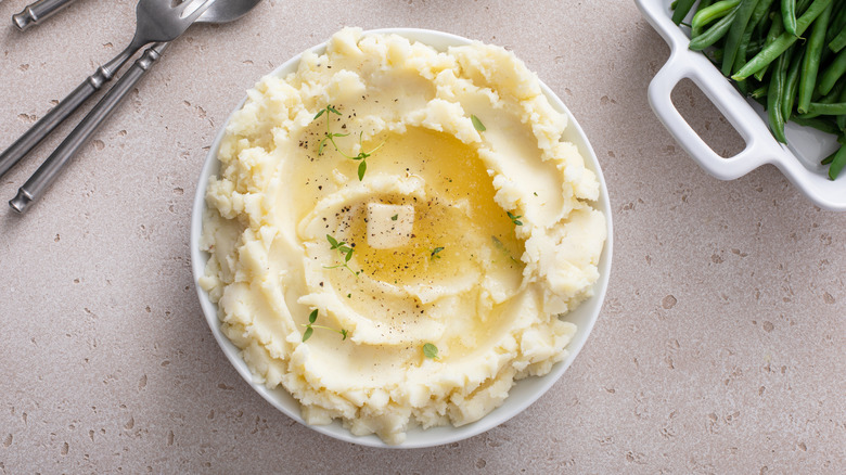 mashed potatoes in a serving bowl