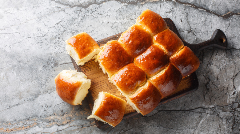 dinner roll close up