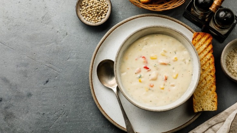 clam chowder bowl