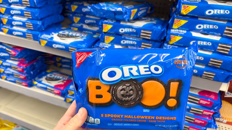 Halloween Oreos in container