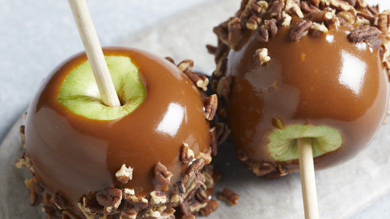 Caramel apples on tray