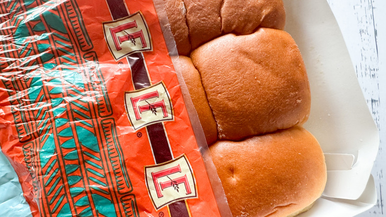L'Oven Fresh rolls