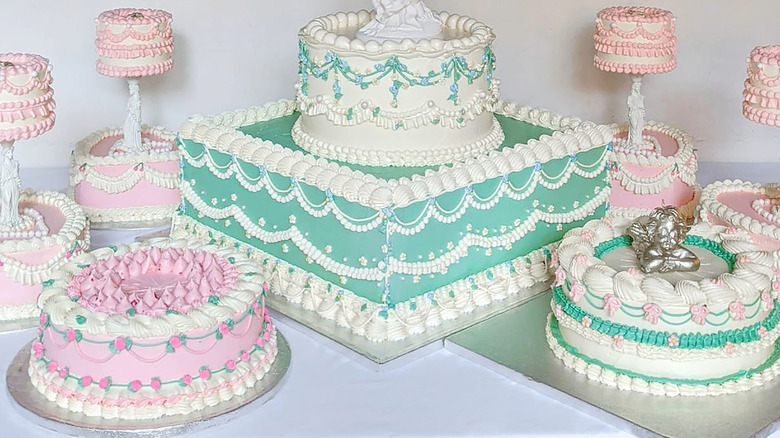 Blue and pink cakes