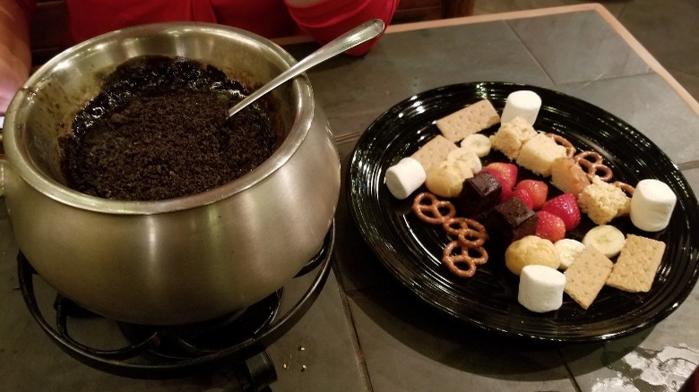 Colorado Fondue Company chocolate fondue