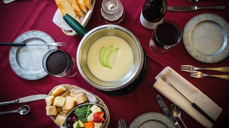 Cheese fondue at Mona Lisa