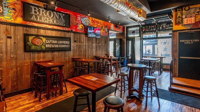 16 Best Sports Bars In New York City   Bronx Alehouse In Kingsbridge 1675873288 