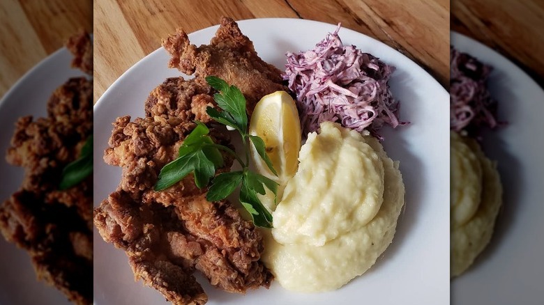 Fried chicken and mashed potatoes