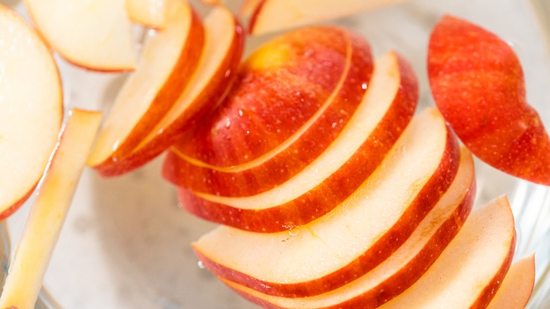 Sliced apples in solution