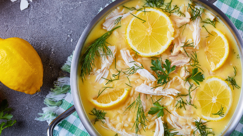 Chicken with lemon in brine