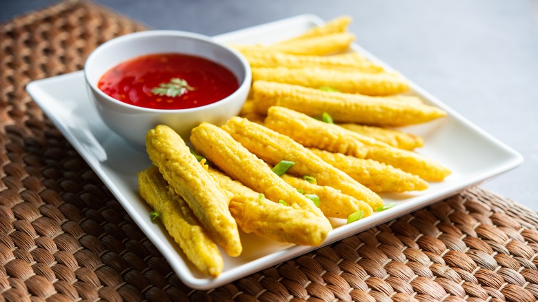 crispy baby corn fritters fried