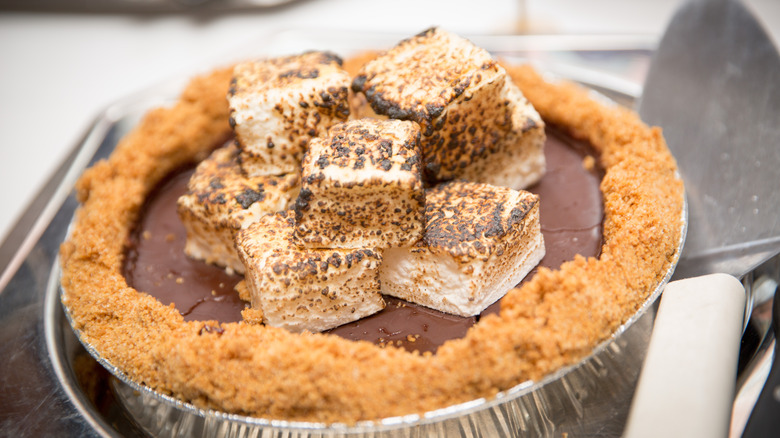 s'mores chocolate marshmallow pie dessert