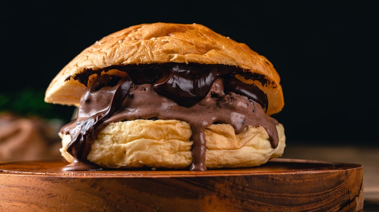 Burger with chocolate ice cream