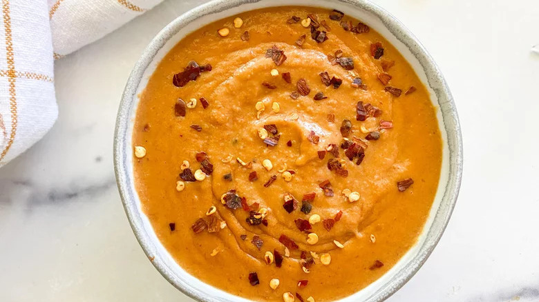 spicy peanut sauce