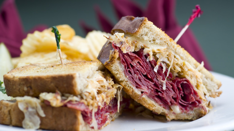 Corned beef sandwich with saurkraut