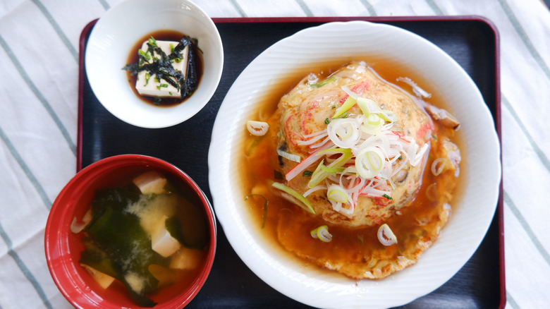 Tenshindon crab omelet on rice