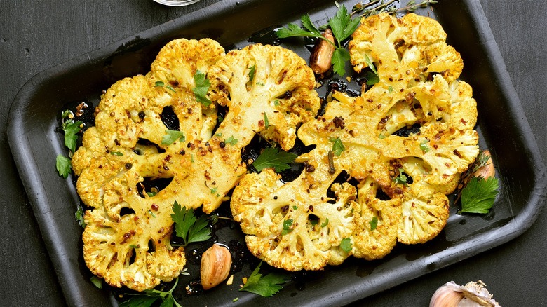 Roasted cauliflower slices