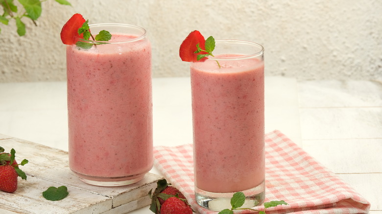 strawberry smoothies with garnish