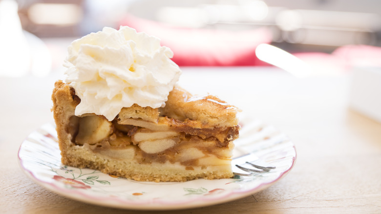 Apple pie on plate