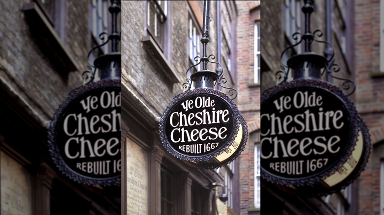 Ye Olde Cheshire Cheese sign