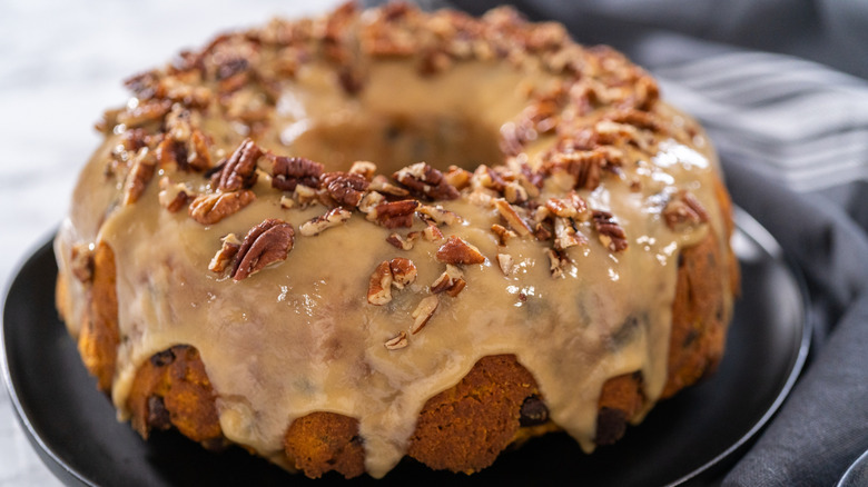 Bundt with pecan pieces