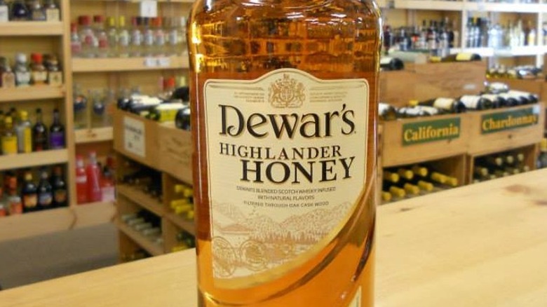 Dewar's Highlander Honey in store