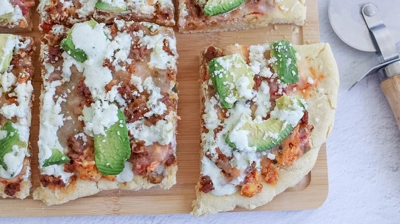 mexican breakfast pizza