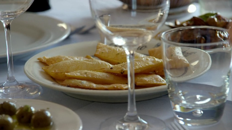 Panellis on table at Piccolo Napoli