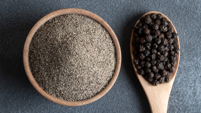 ground black pepper