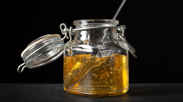 Agave syrup in a jar