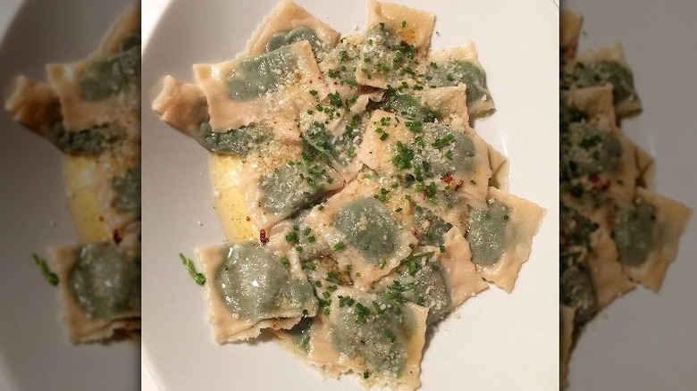 Schlutzkrapfen with spinach filling