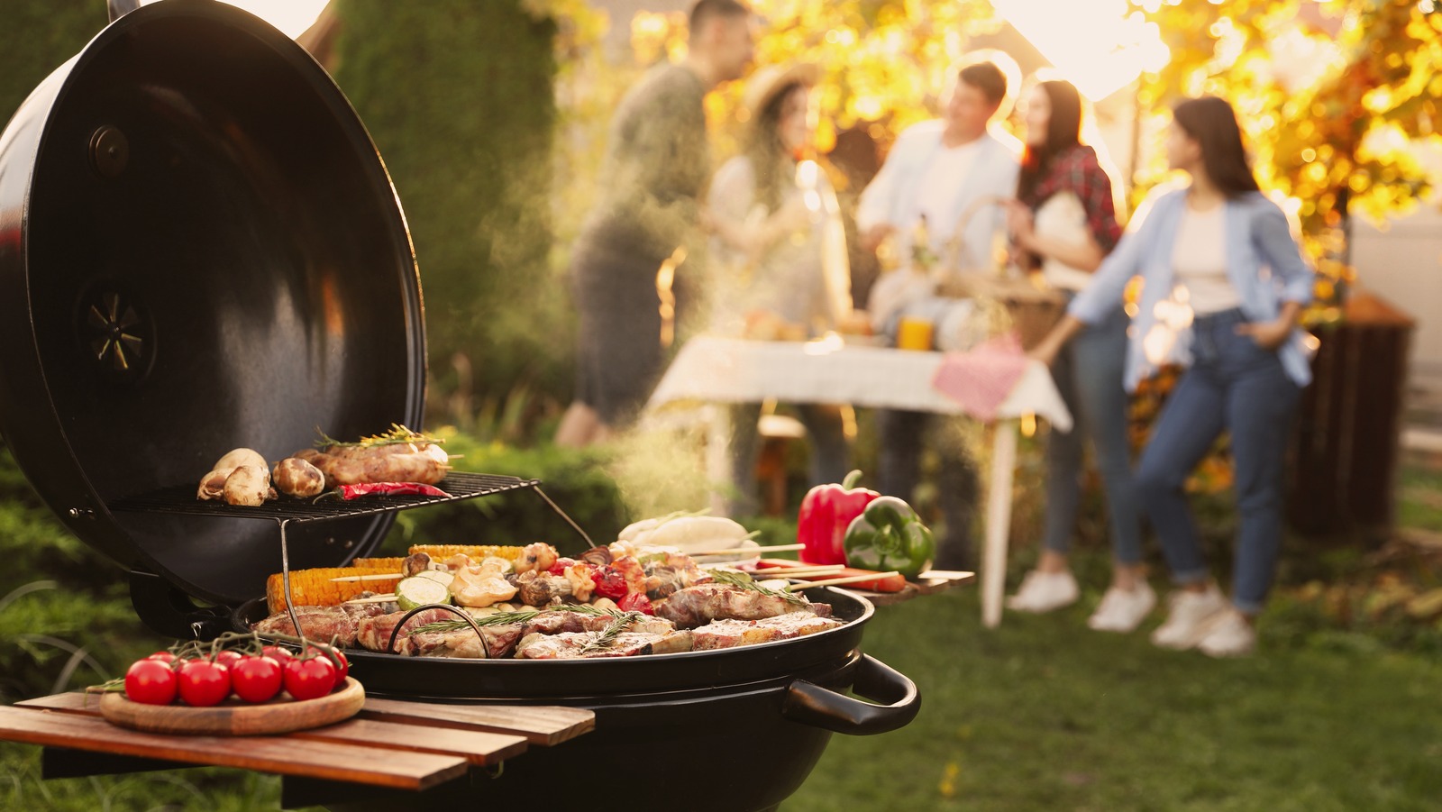 15 Essentials for a Backyard BBQ