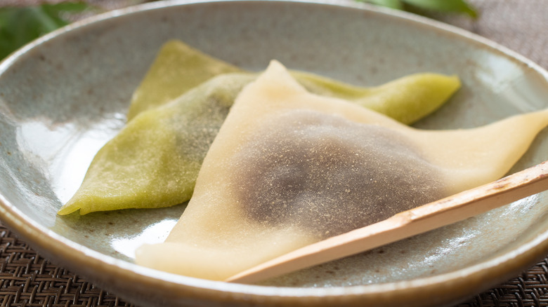 two triangle yatsuhashi mochi