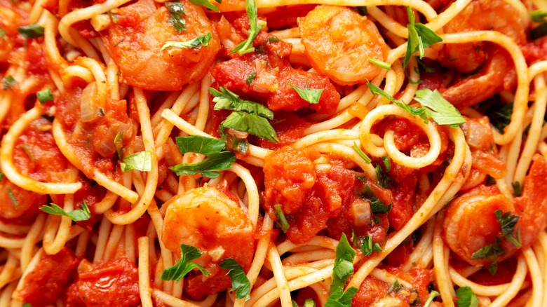 Tomato sauce with shrimp pasta