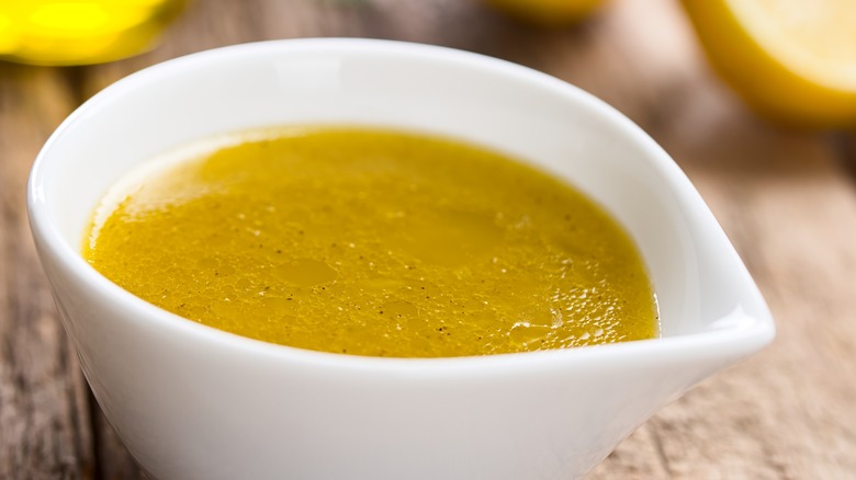 fresh homemade vinaigrette salad dressing