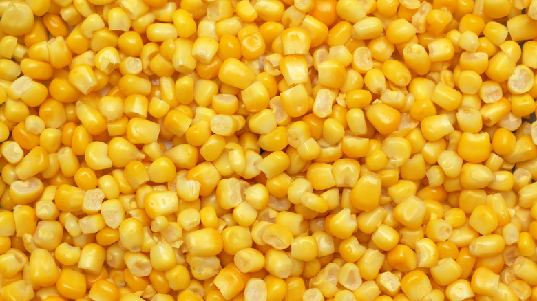 corn kernels piled together