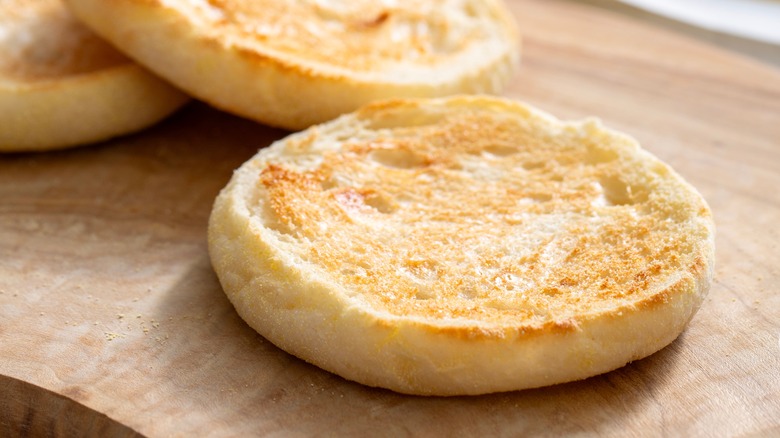 english muffin on board