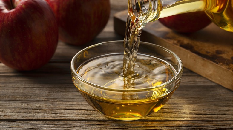 bowl of apple cider vinegar