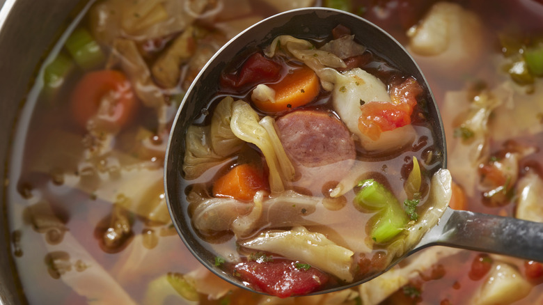 Cabbage soup with onions