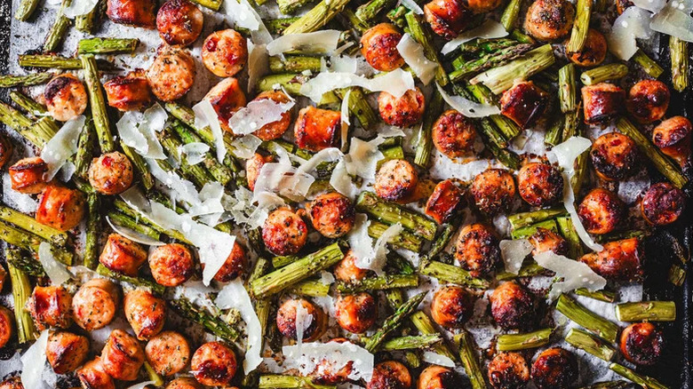 Chicken Sausage and Asparagus Sheet-Pan Dinner