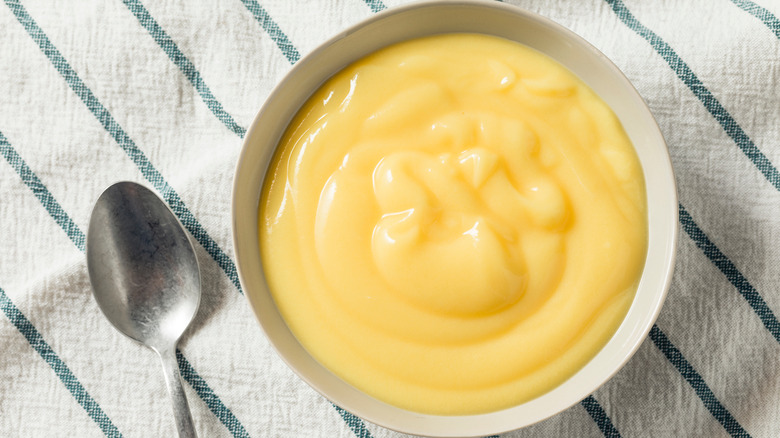 bowl of natillas de leche