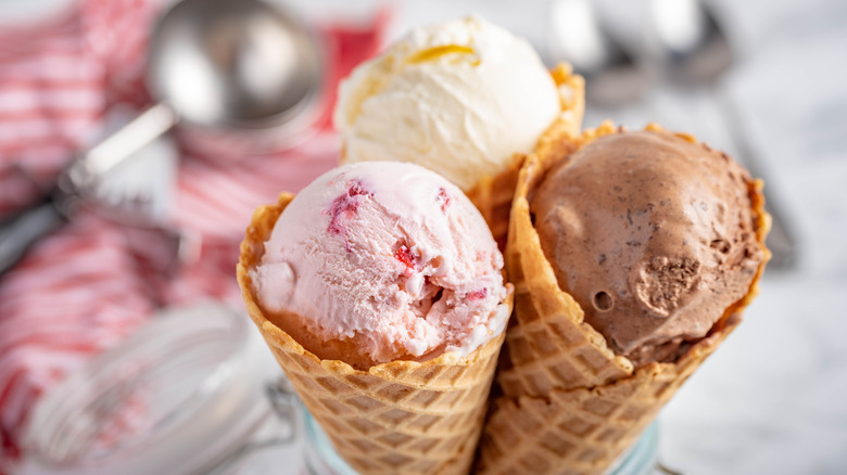 Ice cream cones group