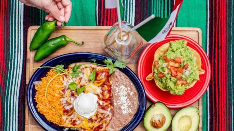 Cafe Coyote enchiladas and guacamole