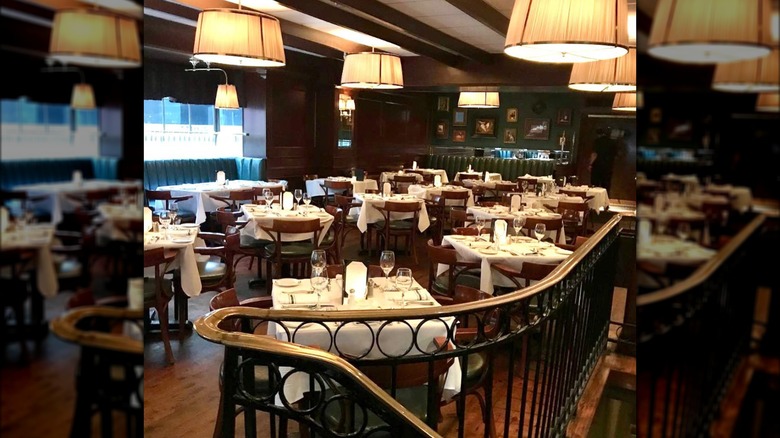 Mr. B's Bistro dining room