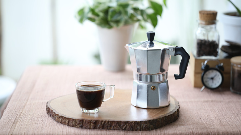 Moka pot coffee maker