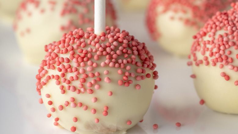 Cake pops with sprinkles