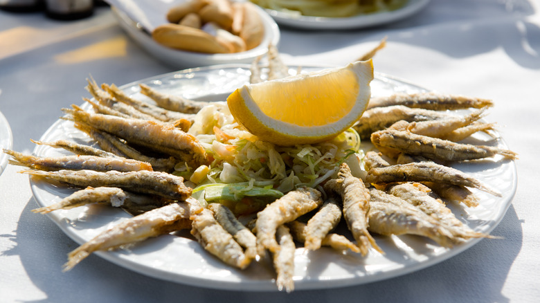 Deep fried anchovies with lemon