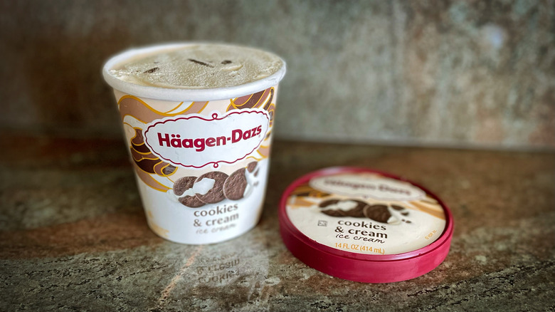 Häagen-Dazs Cookies & Cream Ice Cream
